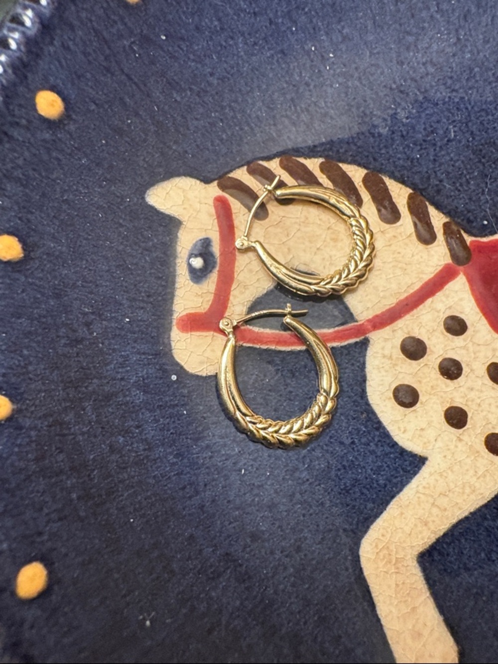 Vintage 14k gold Wheat Hoop Earrings - Picture 3 of 4